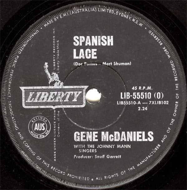 Eugene McDaniels With The Johnny Mann Singers : Spanish Lace / Somebody&#39;s Waiting (7&quot;, Single)