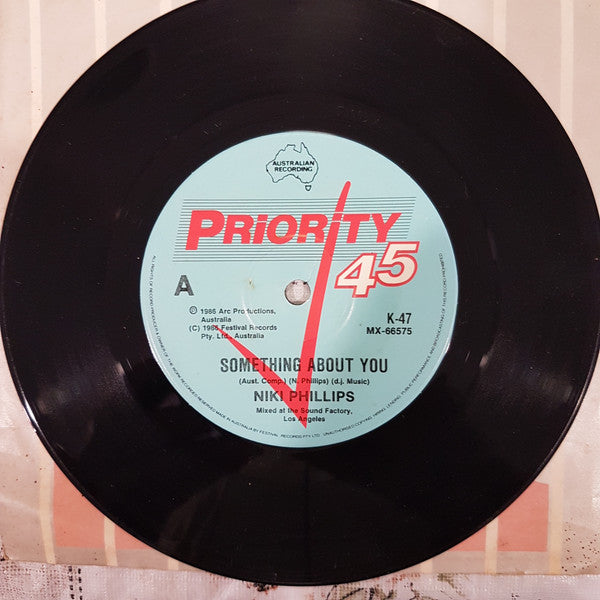 Niki Phillips : Something About You (7", Single)