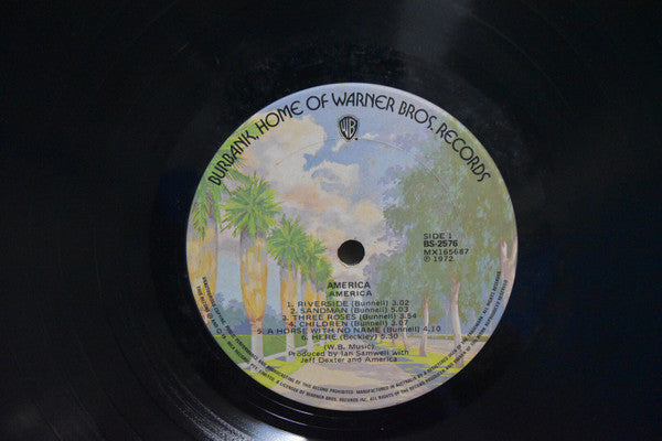 America (2) : America (LP, RE)