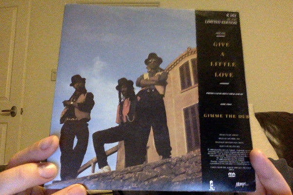 Aswad : Give A Little Love (7", Single, Ltd)