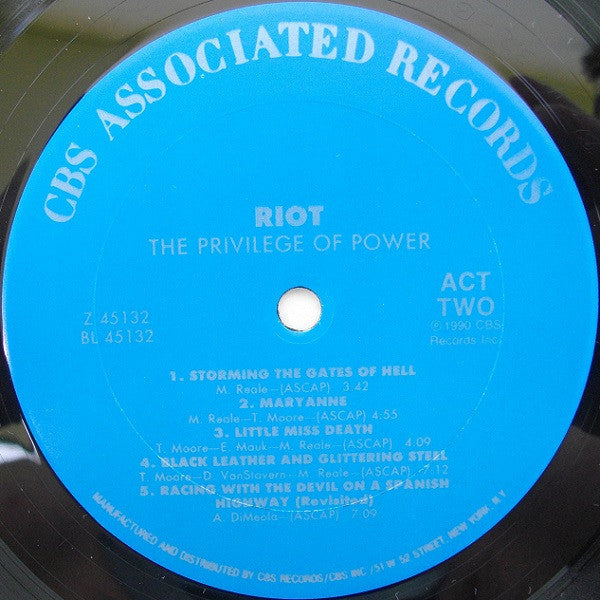 Riot (4) : The Privilege Of Power (LP, Album)