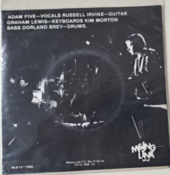 News (4) : That Girl (7", Single)