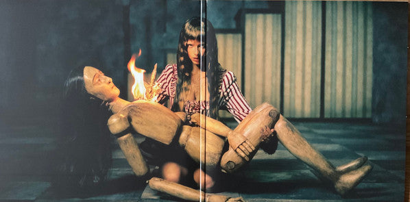 Melanie Martinez (2) : Hades (2xLP, Album, Ltd, Gre)