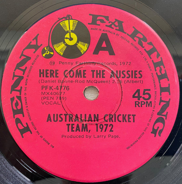 Australian Cricket Team : Here Come The Aussies (7&quot;, Single)