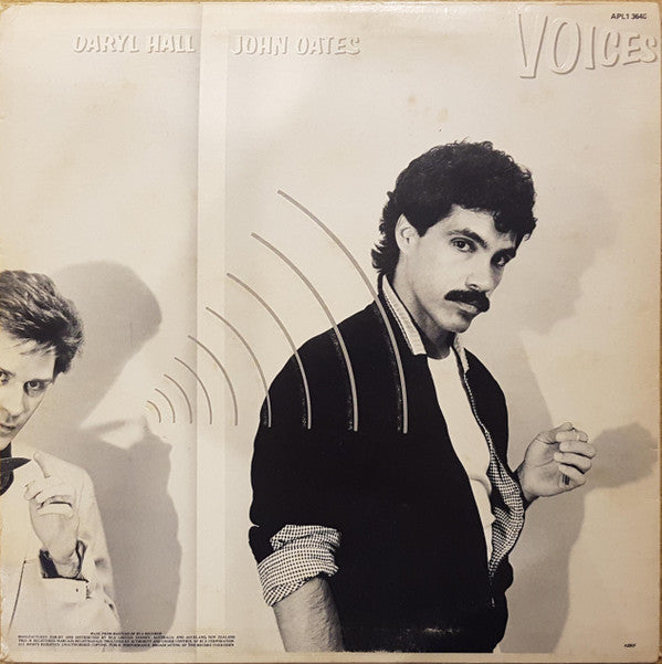 Daryl Hall & John Oates : Voices (LP, Album)