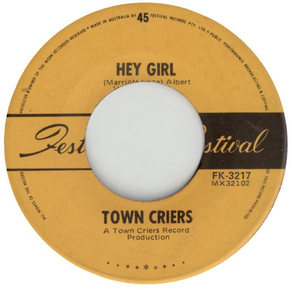 The Town Criers (2) : Love Me Again (7", Single)