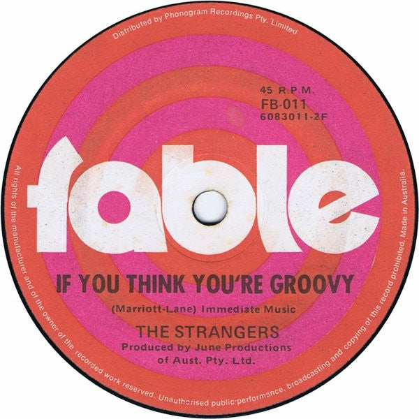 The Strangers (14) : Melanie Makes Me Smile (7", Single)