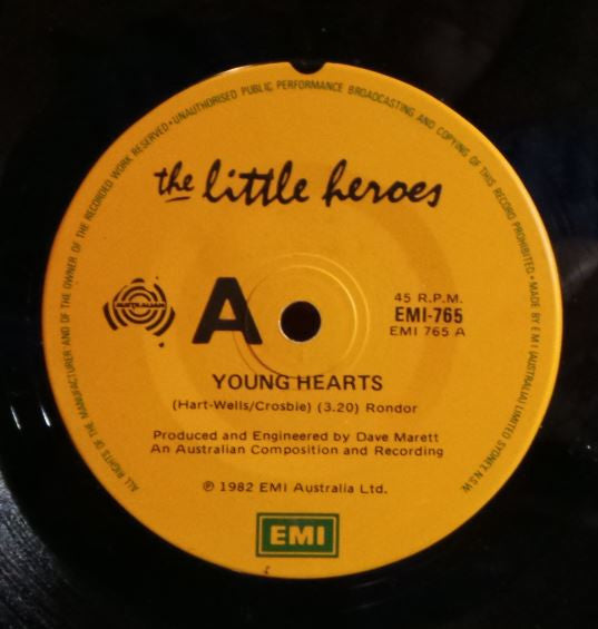 Little Heroes : Young Hearts (7", Single)