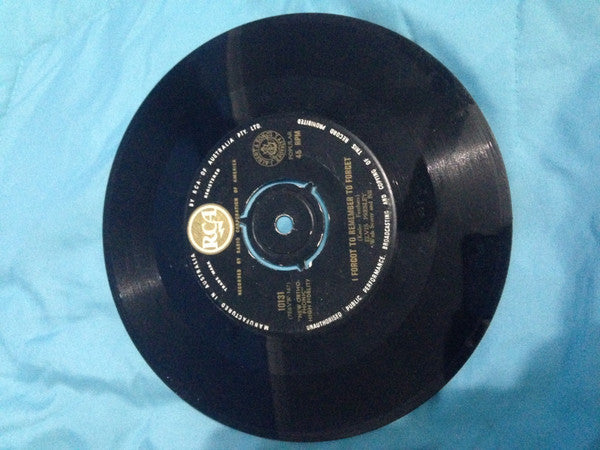 Elvis Presley : Mystery Train / I Forgot To Remember To Forget (7", Single)