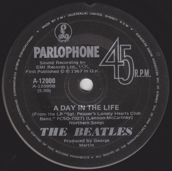 The Beatles : Sgt. Pepper's Lonely Hearts Club Band / With A Little Help From My Friends (7", Single)