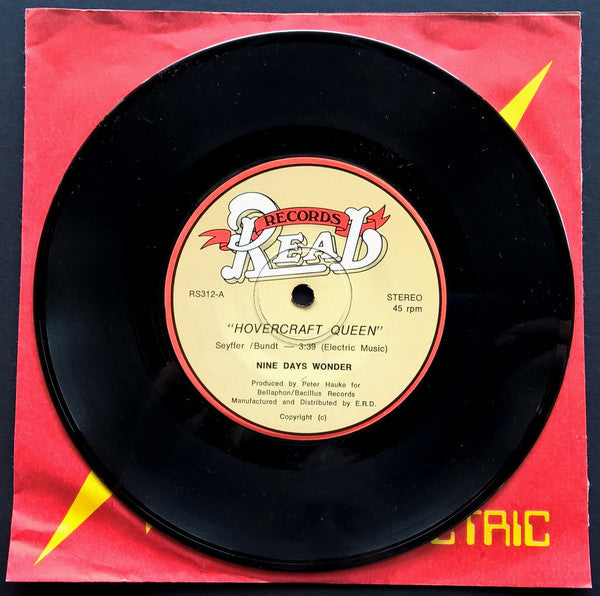 Nine Days' Wonder : Hovercraft Queen (7", Single)