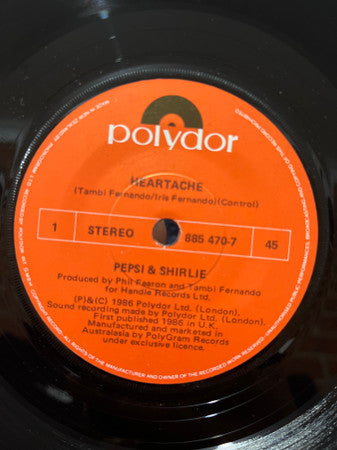 Pepsi & Shirlie : Heartache (7", Single)